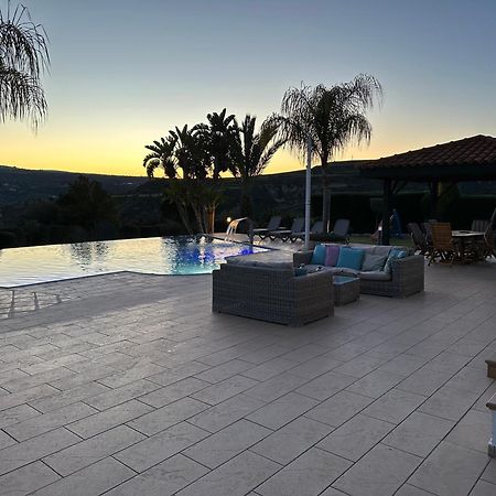 Golden Valley Villa Skoulli ภายนอก รูปภาพ