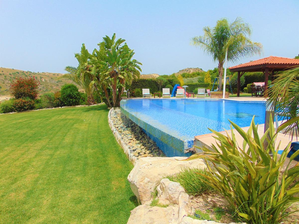Golden Valley Villa Skoulli ภายนอก รูปภาพ