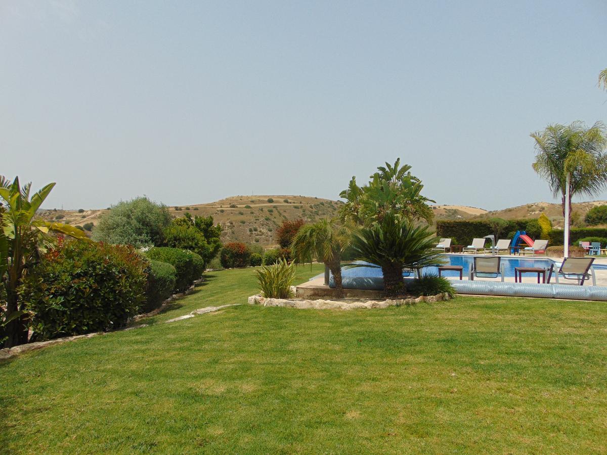 Golden Valley Villa Skoulli ภายนอก รูปภาพ
