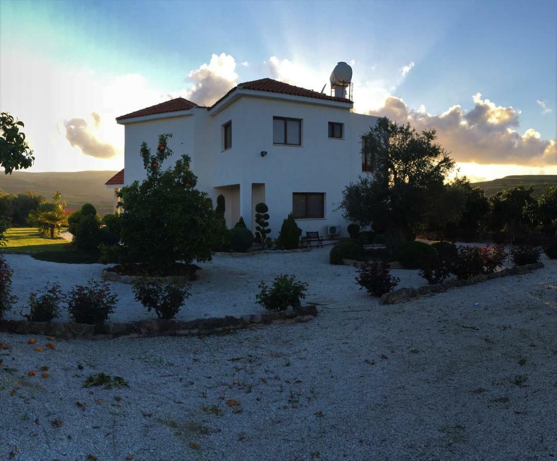 Golden Valley Villa Skoulli ภายนอก รูปภาพ